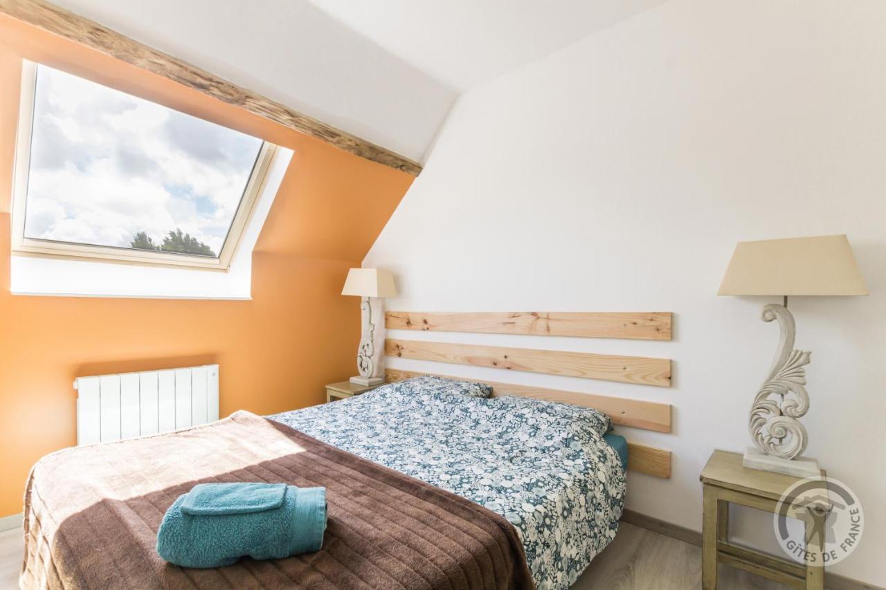 Le Jardin Des Fees Bed & Breakfast Savigny-le-Vieux Bagian luar foto