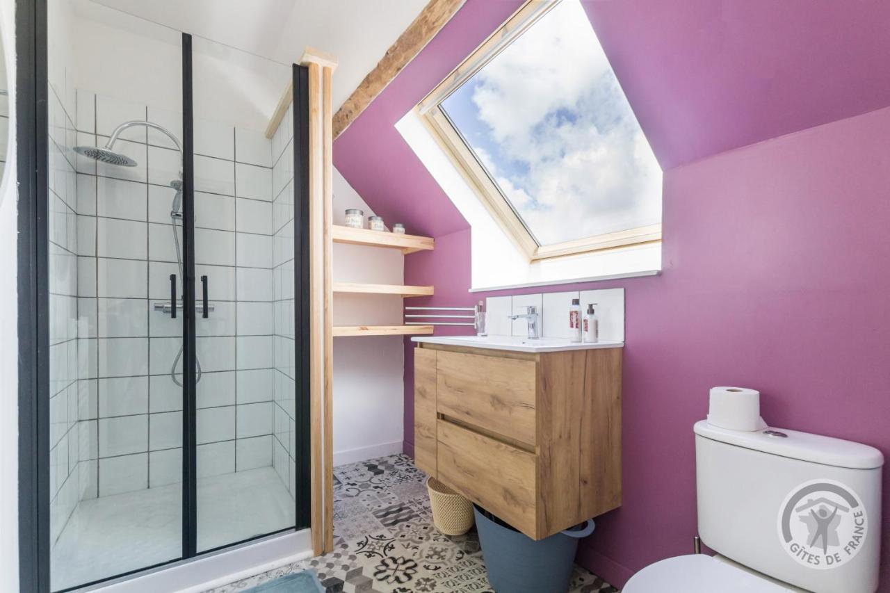 Le Jardin Des Fees Bed & Breakfast Savigny-le-Vieux Bagian luar foto